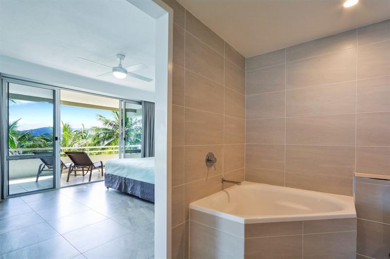 Poinciana Lodge - 3 Bedroom - On Hamilton Island By Hiha Kültér fotó
